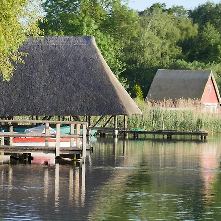 Seepromenade * Krakow am See